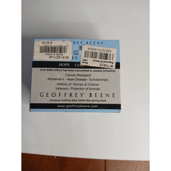 Geoffrey Beene Silvertone Cufflinks American Flag Gift Box New - Picture 3 of 3